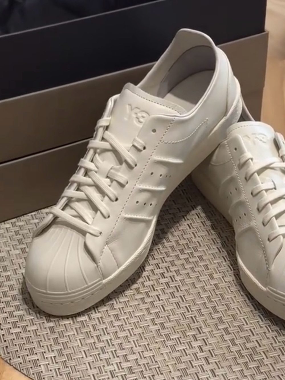 ADIDAS Y-3 SUPERSTAR YOHJI YAMAMOTO LEATHER SNEAKERS SIZE 8 - Picture 3 of 13